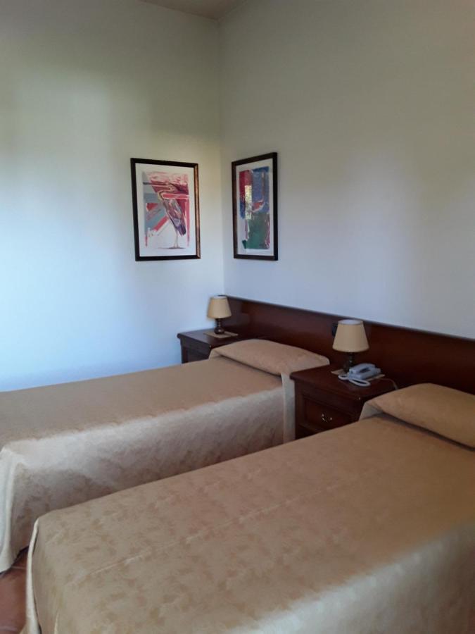 Albergo Al Portico 아자노데시모 외부 사진