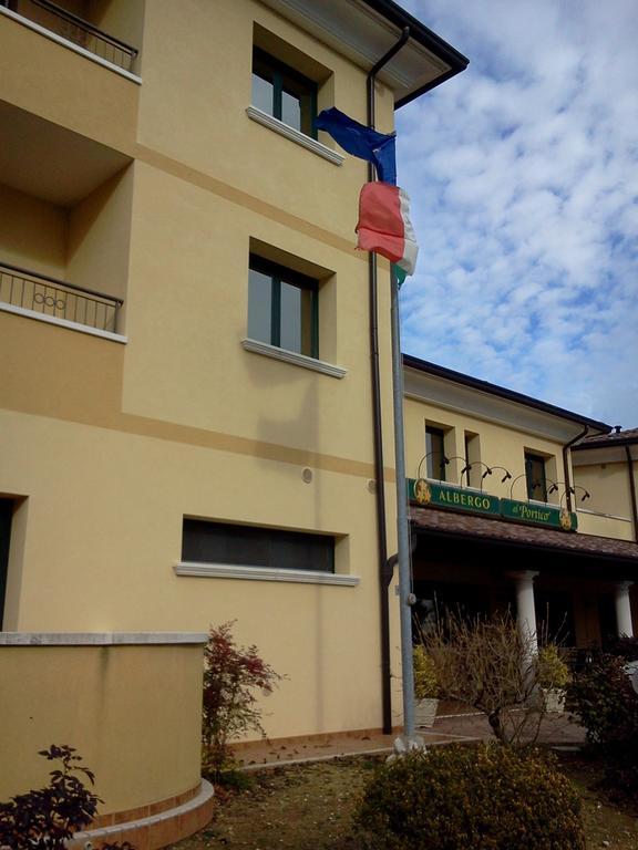 Albergo Al Portico 아자노데시모 외부 사진