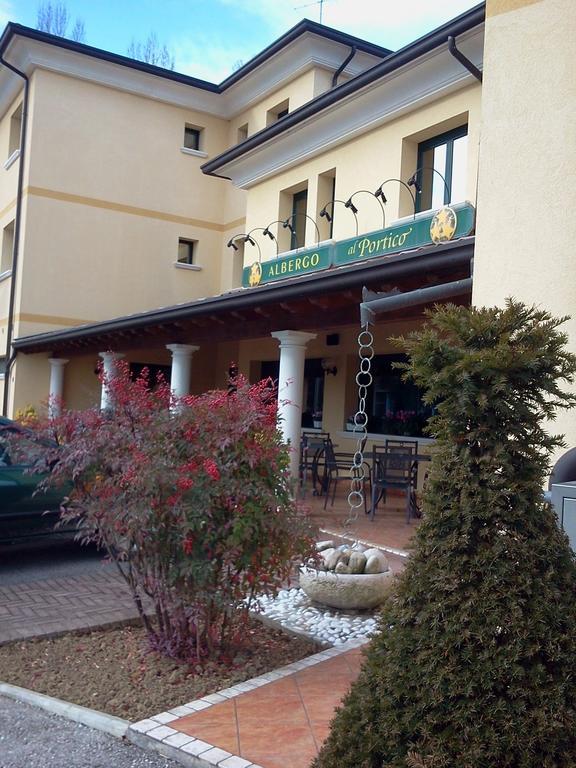 Albergo Al Portico 아자노데시모 외부 사진